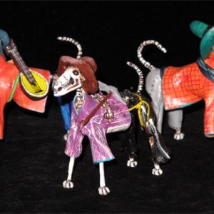 Perros Muertos (skeleton dogs)
