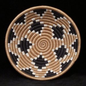 Diamond Burst pattern basket - Tea with tea border - Small