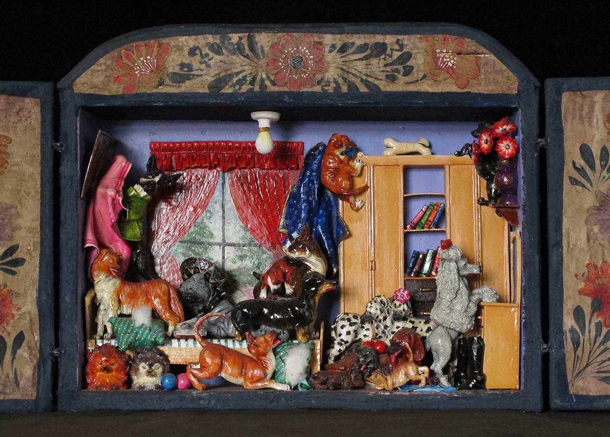 La Casa de los Perros (House of Dogs) Retablo