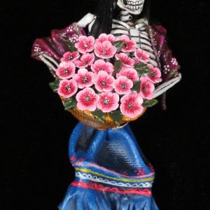 Nina de las Flores - Retablo figure