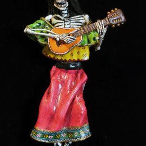 Calavera con Guitarra - Retablo figure