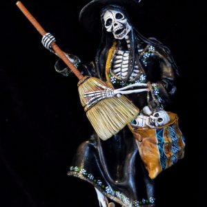 Calavera Bruja - retablo figure
