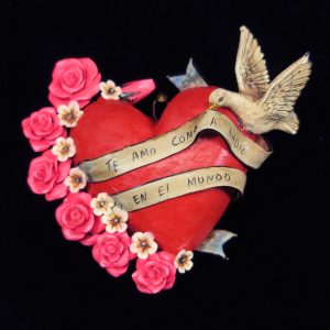 "Te Amo como a nadie en el Mundo" (I love you like nothing in the world) Retablo Heart Ornament