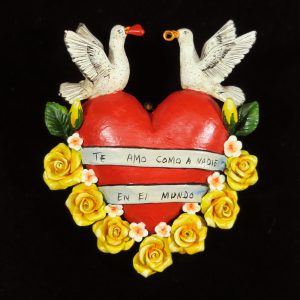 "Te Amo Como a Nadie en el Mundo" (I love you like nothing in the world) - Retablo Heart Ornament