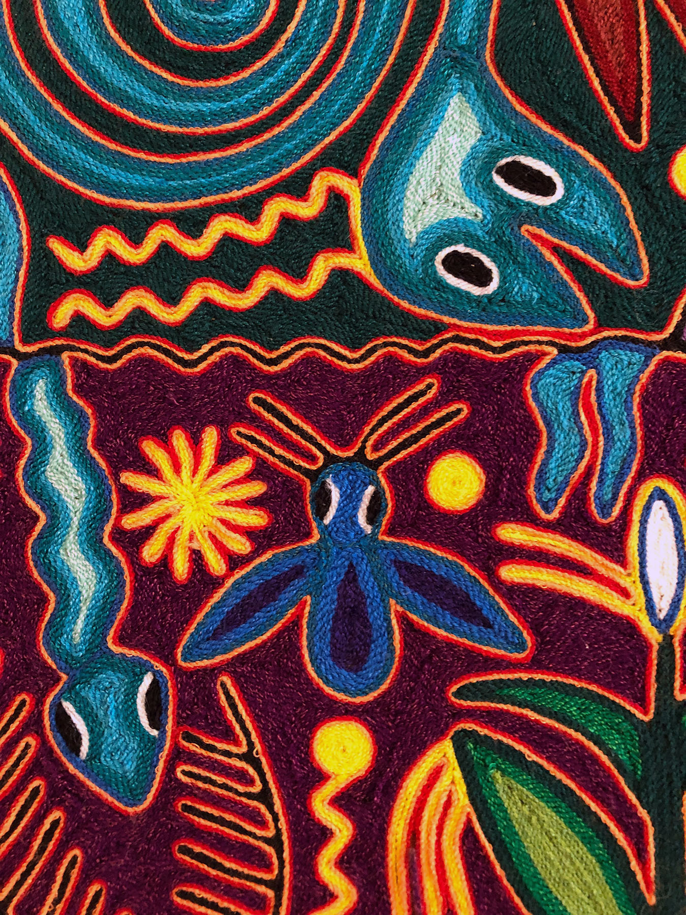 La Casa del Mundo - 'nierika' yarn painting