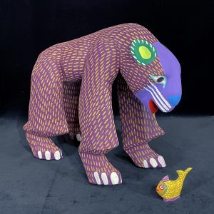 Oso Café (brown bear with fish dinner)