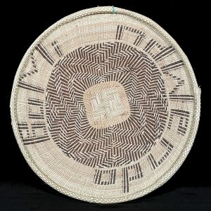 "Bumi Ndwendu" (Life is a Journey) Nambya Basket