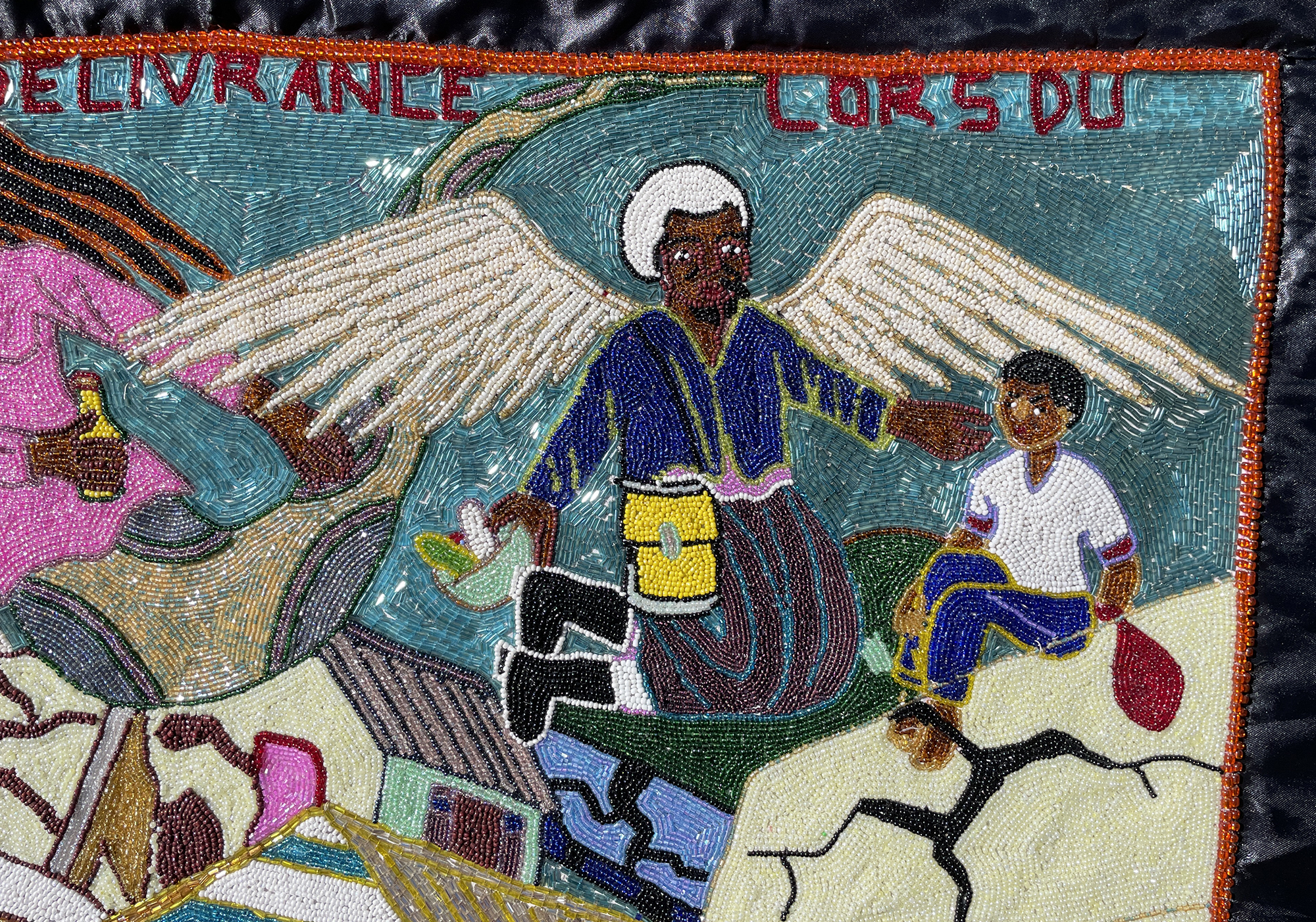 Les Anges de Délivrance Lors du Séisme - Beaded Vodou Flag