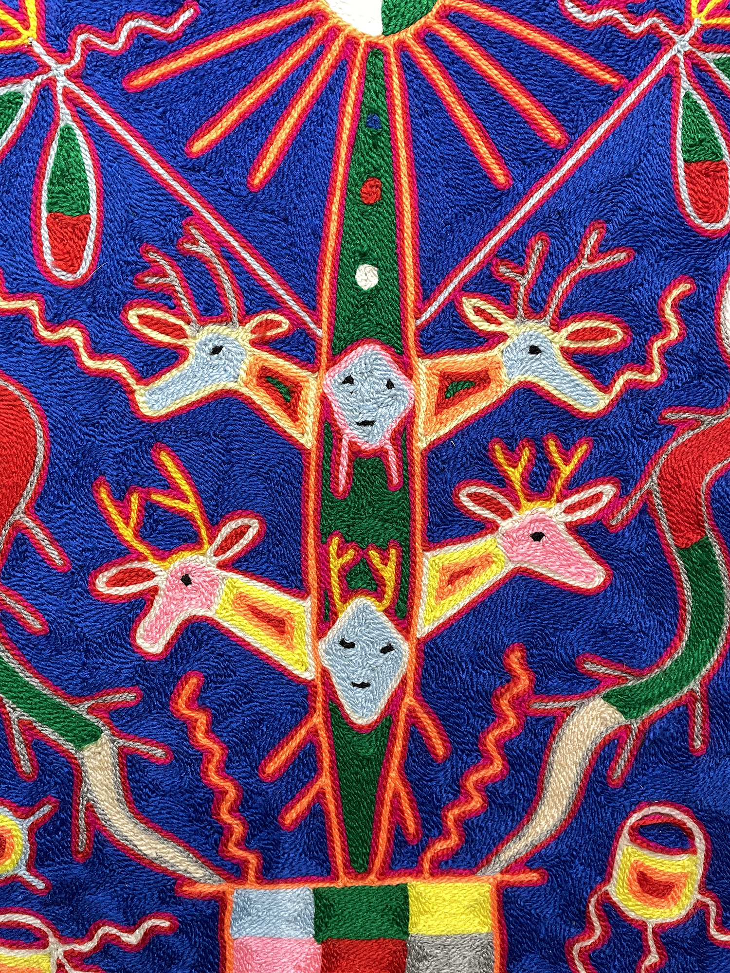 Dos Viboras - Nierika Yarn Painting