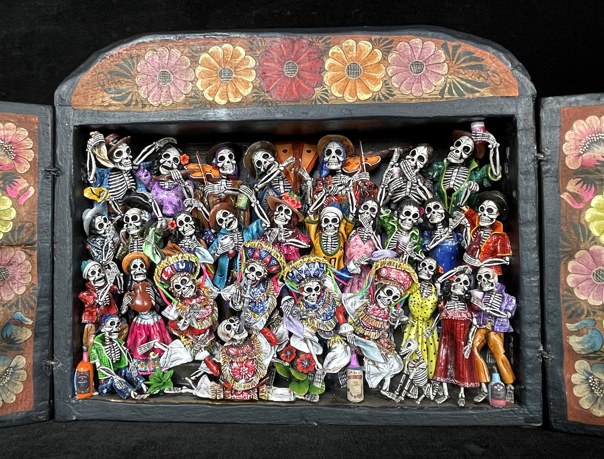 Danza Tijeras de Esqueletos (Dance of the Scissors) Retablo (version 6)
