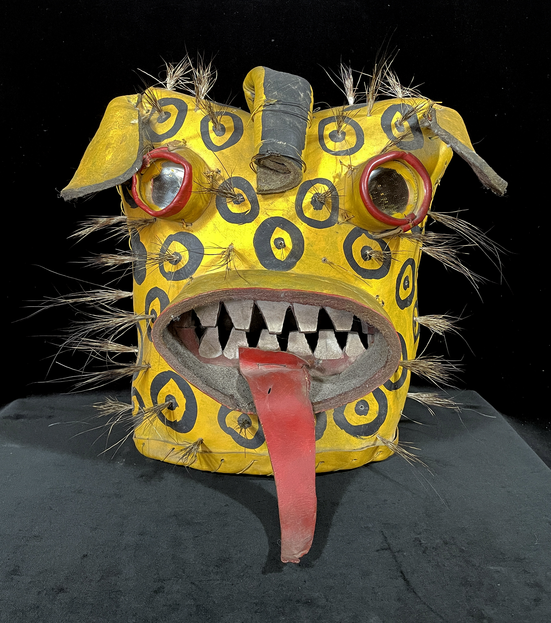 Tecuan Mask, Dance of Tigres