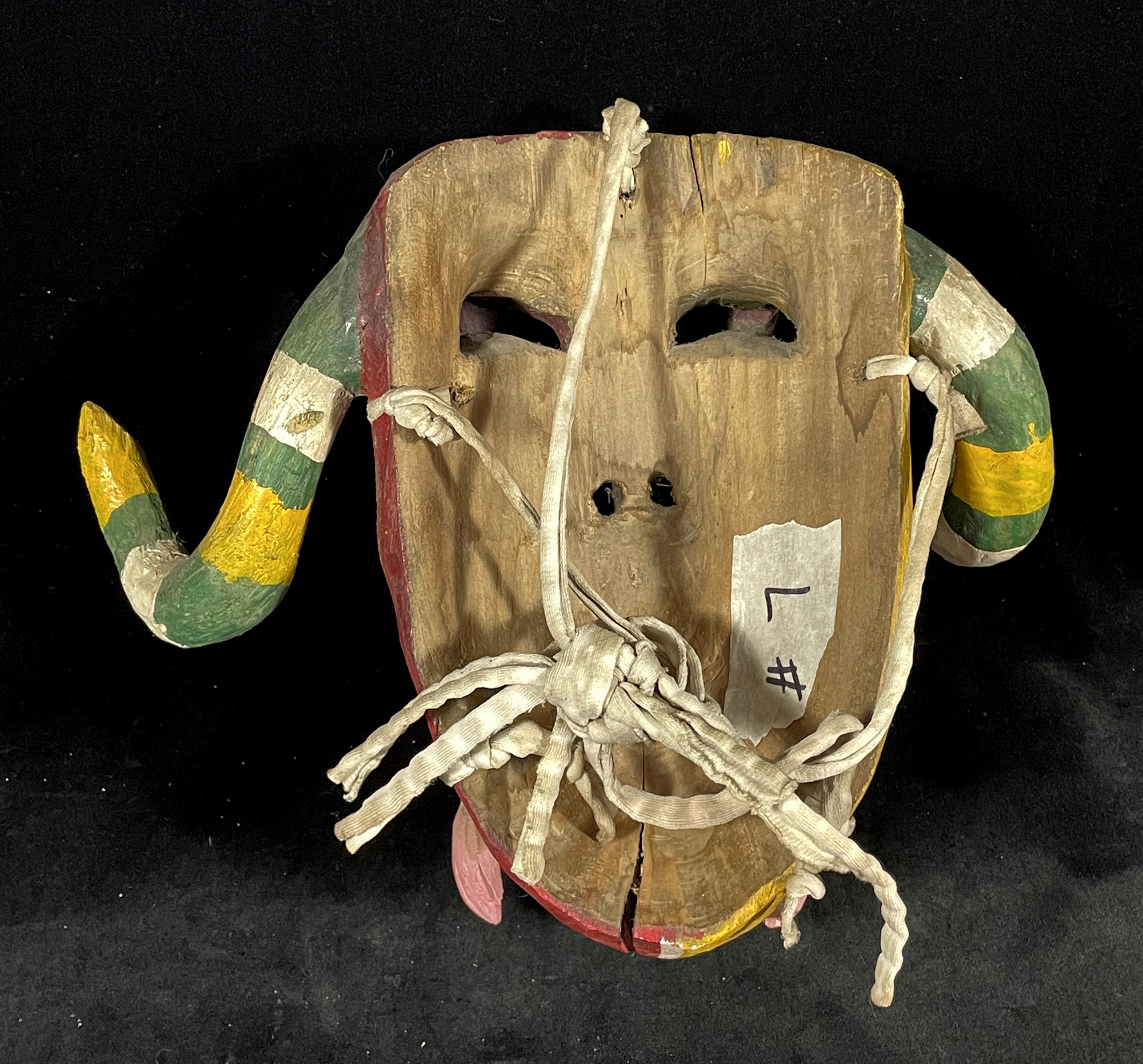 Diablo Mask with Downward Diving Man